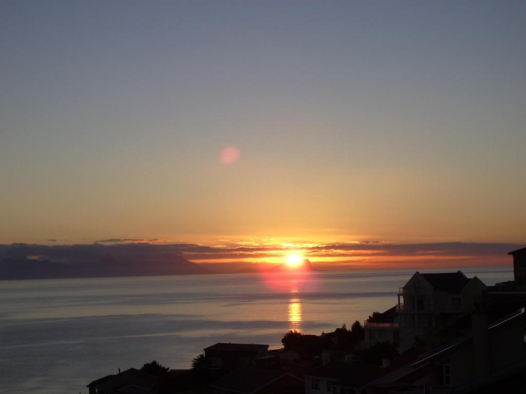 Port Of Call Simon's Town Bagian luar foto