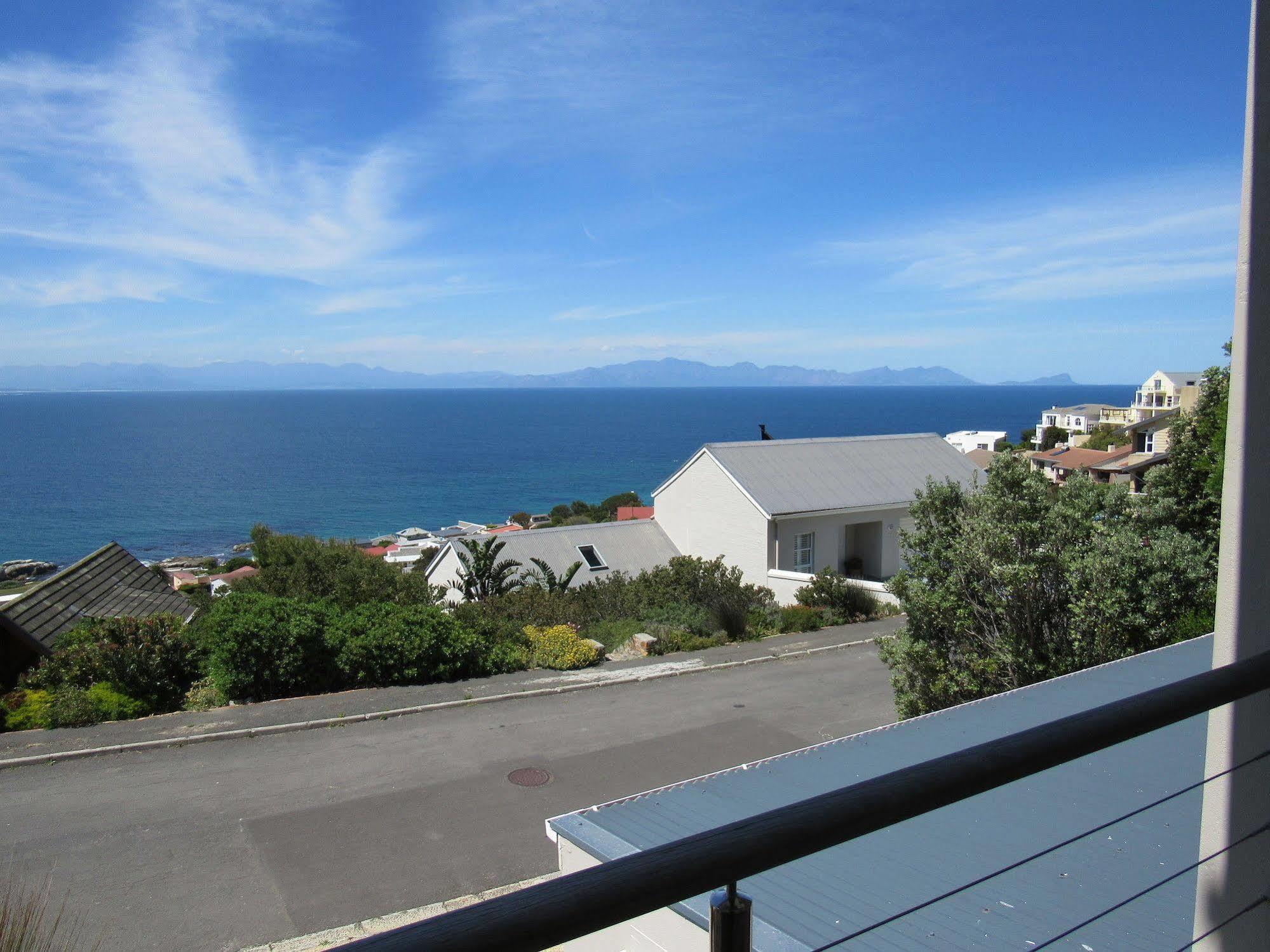 Port Of Call Simon's Town Bagian luar foto