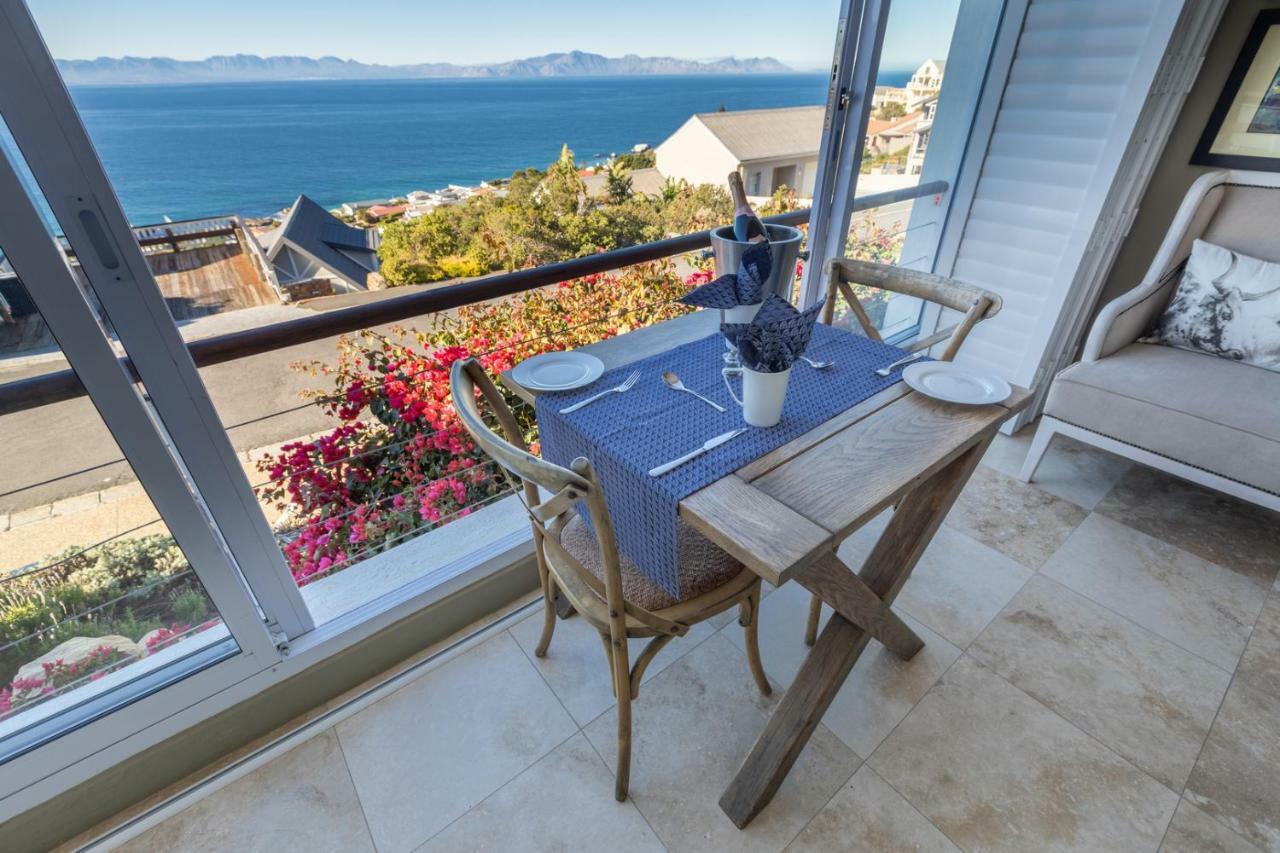 Port Of Call Simon's Town Bagian luar foto