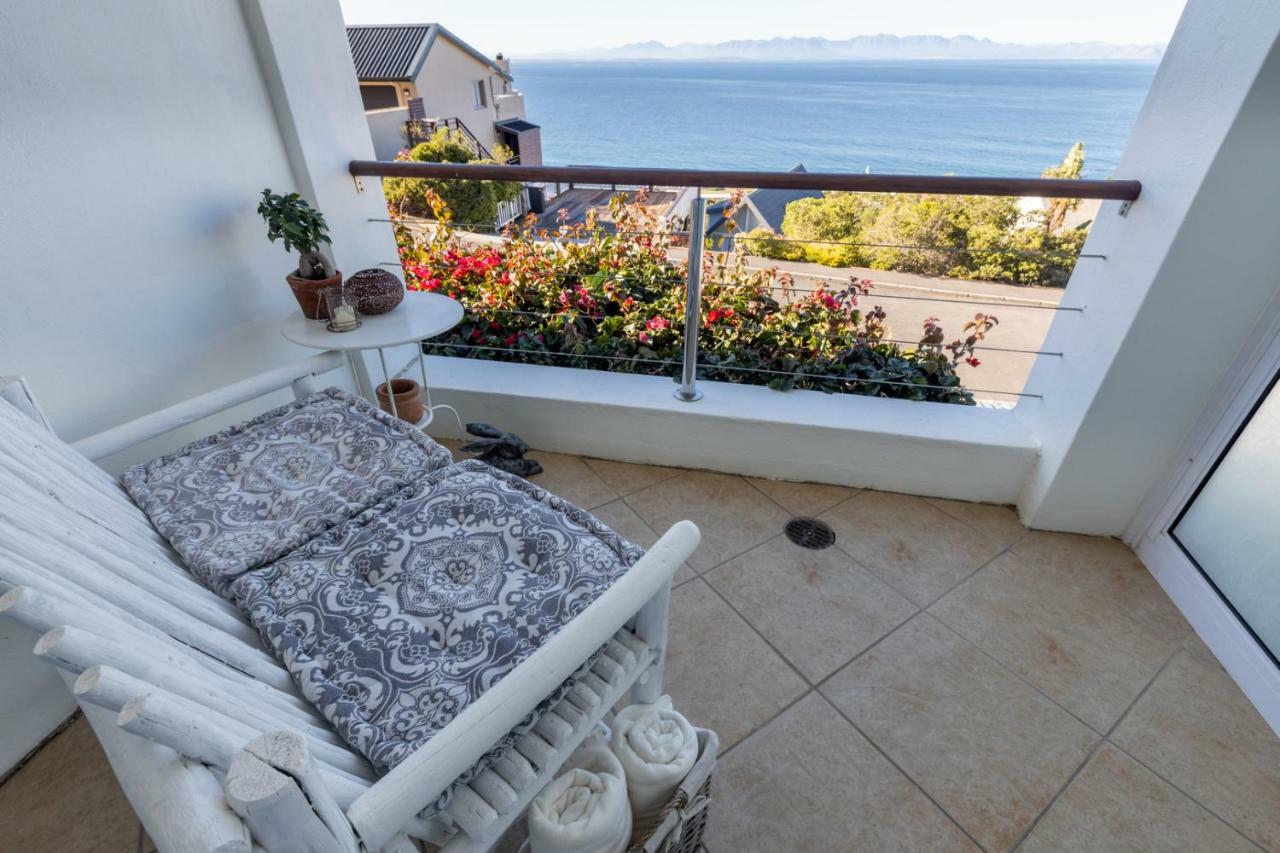 Port Of Call Simon's Town Bagian luar foto